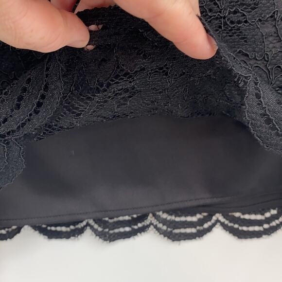 Diane Von Furstenberg Women's Black Lace Overlay Mini Skirt Size 4 - Picture 6 of 14